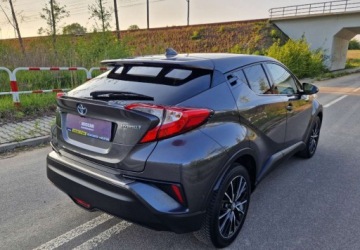 Toyota C-HR I Crossover 1.8 Hybrid 122KM 2017 Toyota C-HR 1,8 Hybrid Prestige Skora Kamera Navi 1.8 Hybryda 122KM, zdjęcie 7