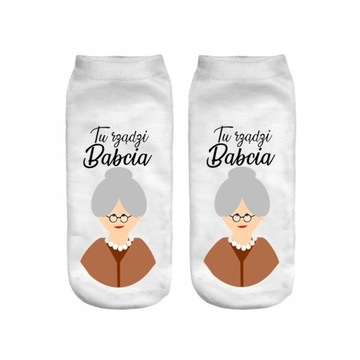 Stopki damskie TU RZĄDZI BABCIA pomysł na prezent
