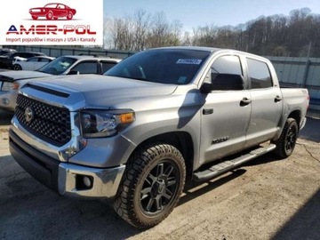 Toyota Tundra II 2021 Toyota Tundra 2021, silnik 5.7, od ubezpieczyciela