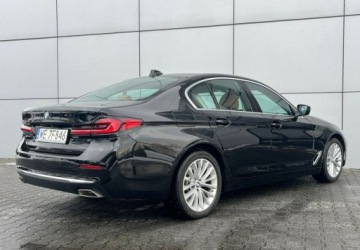 BMW Seria 5 G30-G31 Limuzyna Facelifting 2.0 530i 252KM 2022 BMW Seria 5 xDrive Automat Brazowa Skora Navi Ambiente Kamera FV23, zdjęcie 7