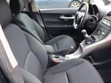 Toyota Auris I Hatchback 5d Facelifting 1.6 Valvematic 132KM 2011 Toyota Auris 1.6 Valvematic, Klima, Klimatronic, zdjęcie 8