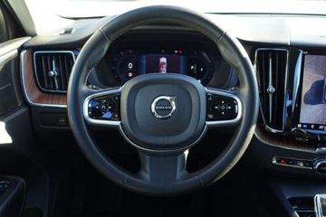 Volvo XC60 II 2023 Volvo XC 60 Bezwypadek Salon PL Ultimate Dark B5 AWD Kamera ACC FV23, zdjęcie 15