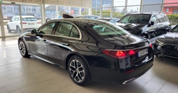 Mercedes Klasa E W214 2025 Mercedes-Benz Klasa E Salon Polska Aut 9G 4x4 5L radary 2.0 Diesel 195KM