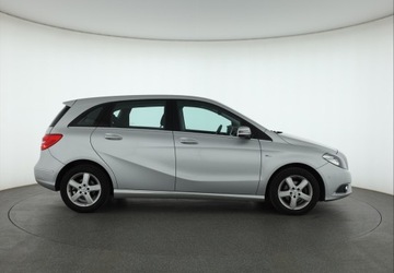 Mercedes Klasa B W246 Sports Tourer 180 BlueEFFICIENCY 122KM 2011 Mercedes B B 180, Navi, Klima, Parktronic, zdjęcie 5