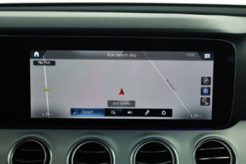 Mercedes Klasa E W213 Kombi Plug-in Facelifting 2.0 E300de 306KM 2021 Mercedes E E 300 de 4MATIC, 301 KM, 4X4, Automat, zdjęcie 13