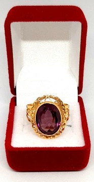 Złoty pierścionek z Ametystem PR.750 W:4,83gr R.15 .