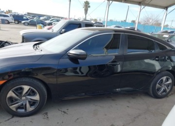 Honda Civic X 2019 Honda Civic 2019r., Lx, 2L, od ubezpieczalni 2.0 Benzyna 160KM, zdjęcie 9