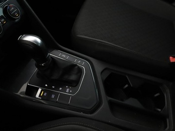 Volkswagen Tiguan II SUV 2.0 TDI 150KM 2018 Volkswagen Tiguan niski przebieg automat, zdjęcie 30