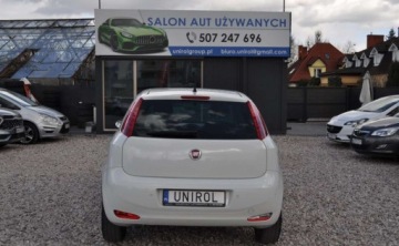 Fiat Punto Punto 2012 Hatchback 3d 1.2 69KM 2016 Fiat Punto Klimatyzacja Elektryczne Szyby 1.2 Benzyna 69KM, zdjęcie 7