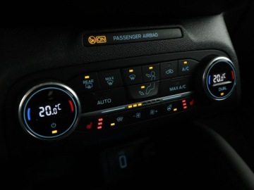 Ford Focus IV Kombi 2.0 EcoBlue 150KM 2019 Ford Focus navi, grzane fotele, manual,, zdjęcie 26