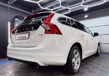 Volvo V60 I Kombi Facelifting 1.5 T3 DRIVE-E 152KM 2017 Volvo V60 Polski salon _ Pierwszy wlasciciel _ 1.5 Benzyna 152KM, zdjęcie 13