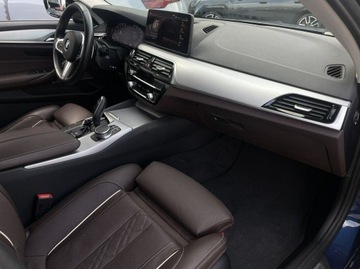BMW Seria 5 G30-G31 Touring Facelifting 2.0 530i 252KM 2021 BMW 530 FV-23%, Hak, Skrętna oś, Fotele komfortowe, zdjęcie 11