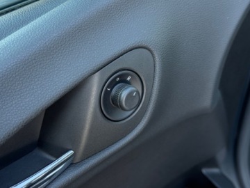 Opel Meriva II Mikrovan Facelifting 1.4 Turbo ECOTEC 120KM 2015 Opel Meriva 1.4 Benz 120KM, Zadbany, Bogato Wyposazony 1.4 Benzyna 120KM, zdjęcie 17