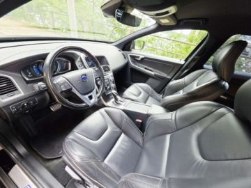 Volvo XC60 I SUV Facelifting 2.0 D3 DRIVE-E 150KM 2016 Volvo XC 60 R-Design___2.0 D3 150KM Geartronik BiXenon LED Skora Kamera Vi, zdjęcie 5