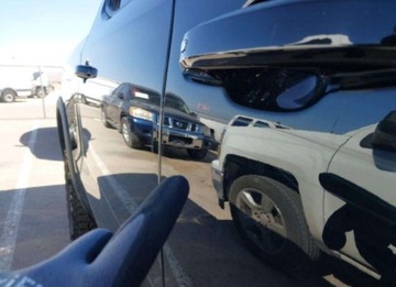 Chevrolet Silverado II 2024 Chevrolet Silverado 2024, 6.2L, 4x4, 1500 ZR2, od ubezpieczalni 6.2 Benzyna, zdjęcie 4