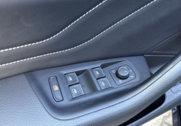 Volkswagen Arteon Fastback Facelifting 2.0 TDI 200KM 2021 Volkswagen Arteon Shooting Brake SalonPL R-Line 2.0TDI 200KM HAK Panorama, zdjęcie 29