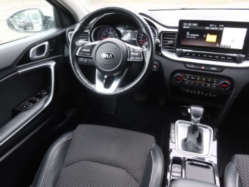 Kia XCeed Crossover 1.6 T-GDI 204KM 2019 Kia XCeed 1.6 T-GDI, Salon Polska, Serwis ASO, zdjęcie 6