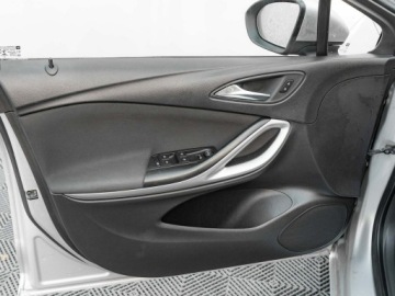 Opel Astra J GTC 1.6 CDTI Ecotec 110KM 2018 Opel Astra WD8771S#1.6 CDTI Enjoy Klima Ekran, zdjęcie 9