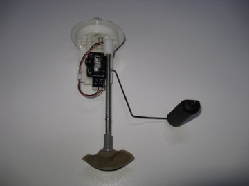 SENZOR ÚROVNI PALIVA SUBARU IMPREZA GH 2.0D