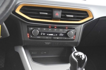 Seat Arona Crossover Facelifting 1.0 TSI 110KM 2022 Seat Arona SalonPL 110KM TSI Style PAKIETY: ComfortSpringZimowy VAT23, zdjęcie 27