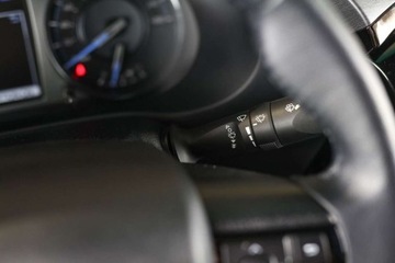 Toyota Hilux VIII Podwójna kabina Facelifting 2.8 D-4D 204KM 2023 Toyota Hilux 2.8 D-4D Double Cab Invincible 4x4 aut 2.8 Diesel 204KM, zdjęcie 24