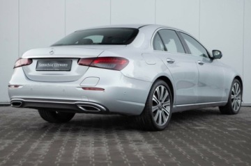 Mercedes Klasa E W213 Limuzyna Facelifting 2.0 E220d 194KM 2021 Mercedes-Benz Klasa E E 300 de Exclusive Salon Polska Autotrade Mercede, zdjęcie 8