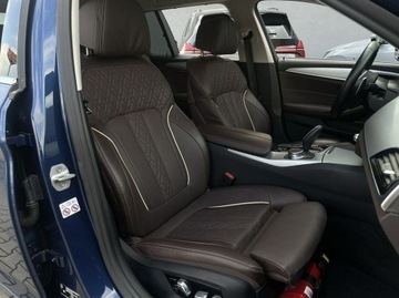 BMW Seria 5 G30-G31 Touring Facelifting 2.0 530i 252KM 2021 BMW 530 FV-23%, Hak, Skrętna oś, Fotele komfortowe, zdjęcie 12