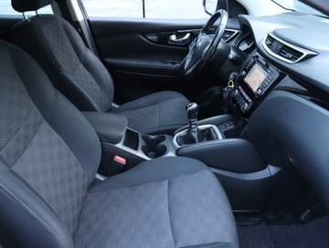 Nissan Qashqai II Crossover 1.2 DIG-T 115KM 2017 Nissan Qashqai 1.2 DIG-T, Salon Polska, Navi, zdjęcie 8