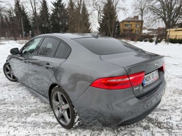 Jaguar XE Sedan 2.0 i4 180KM 2018 Jaguar XE Jaguar XE 2.0 D R-Sport 2.0 Diesel 180KM, zdjęcie 13