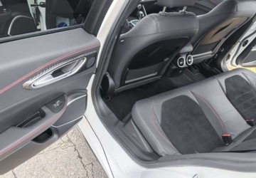 Alfa Romeo Giulia II Sedan 2.9 V6 510KM 2017 Alfa Romeo Giulia Alfa Romeo Giulia 2.9 V6 Bi-Turbo AT8 Quadrifoglio 2.9, zdjęcie 17