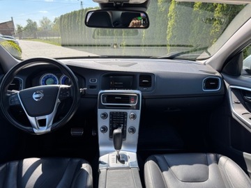 Volvo S60 II Sedan 3.0 T6 304KM 2012 Volvo S60 3.0 Benz T6 R-DESIGN Bogata Wersja 3.0 Benzyna 304KM, zdjęcie 14