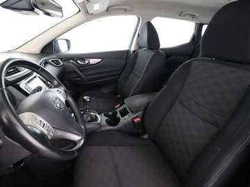Nissan Qashqai II Crossover 1.6 DIG-T 163KM 2017 Nissan Qashqai Navi Kamera cofania Klimatyzacja, zdjęcie 12