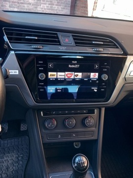 Volkswagen Touran III 2017 VW Touran 1.2 benzyna 116KM 2017r 7 osobowy, zdjęcie 4