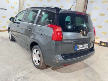 Peugeot 5008 I Minivan 1.6 HDi FAP 115KM 2013 Peugeot 5008 Style 1.6hdi 115KM 7-osob Sprawdz 1.6 Diesel 115KM, zdjęcie 27
