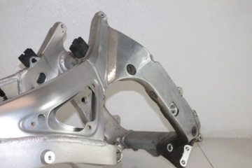 YAMAHA R6 RJ01 RJ03 98-02 РАМА С ДОКУМЕНТАМИ 1999