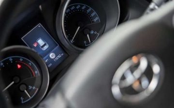 Toyota Auris II Touring Sports Facelifting 1.2 D-4T 116KM 2018 Toyota Auris Toyota Auris 1.2 Turbo Design Edition 1.2 Benzyna 116KM, zdjęcie 18