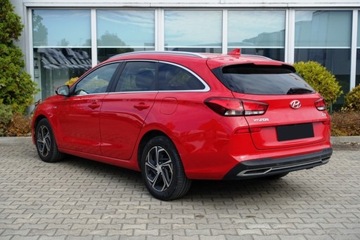 Hyundai i30 III Wagon Facelifting 1.5 T-GDI 48V 160KM 2020 Hyundai i30 Automat, Tempomat, Klimatyzacja 2stref. CarPlayAA, czujniki pa, zdjęcie 3