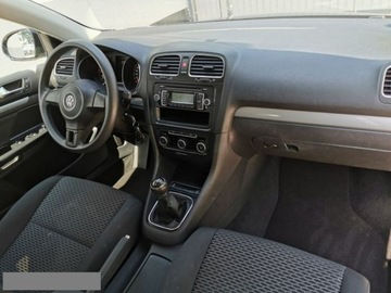 Volkswagen Golf VI Variant 1.6 TDI-CR DPF BlueMotion 105KM 2011 Volkswagen Golf 1.6 TDI CR 105KM # 1 właściciel, zdjęcie 13