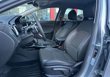 Kia Ceed III Hatchback Facelifting  1.5 T-GDI 140KM 2024 Kia Ceed MY25 Business Line 140KM 7DCT automat, dostepny od reki w Gdyni, zdjęcie 12