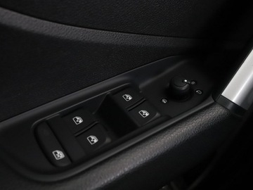 Audi Q2 SUV 1.5 35 TFSI 150KM 2019 Audi Q2 35 TFSI Automat Climatronic Tempomat, zdjęcie 32