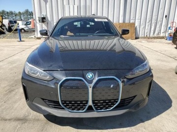 BMW i4 2023 BMW i4 EDRIVE 35 2023, od ubezpieczalni Elektryczny 281KM, zdjęcie 2