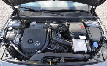 Mercedes Klasa A W177/V177 Hatchback 1.3 200 163KM 2018 Mercedes-Benz Klasa A A200 Automat Benzyna Kamera Nawigacja 1.3 Benzyna, zdjęcie 31