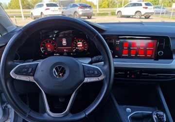 Volkswagen Golf VIII Variant 1.5 TSI 150KM 2022 Volkswagen Golf 1.5 Benzyna 150KM, zdjęcie 12