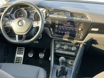 Volkswagen Touran III 1.4 TSI 150KM 2017 Volkswagen Touran 1.4 TSI 150KM, Sound, zdjęcie 3