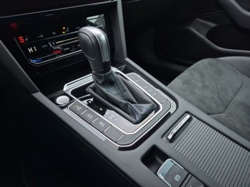 Volkswagen Arteon Shooting Brake R 2.0 TSI 320KM 2022 Volkswagen Arteon Shooting Brake R 4motionAlcantara Masaze ACC Faktura VAT, zdjęcie 20