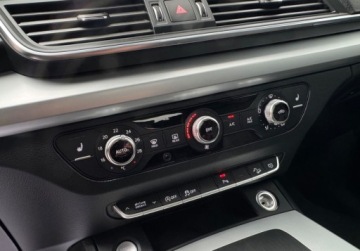 Audi Q5 II 2020 Audi Q5 FullLed Dnyam.Kierunki Skora Kamera i El Klapa Alu17 Gwarancja 2.0, zdjęcie 23