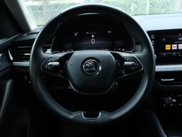 Skoda Kamiq Crossover Facelifting 1.0 TSI 115KM 2024 Skoda Kamiq 1.0 TSI, 1. Właściciel, Serwis ASO, zdjęcie 17