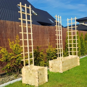 Деревянная пергола, садовые решетки - 2 шт.