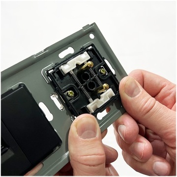 Ramka Szklana Potrójna Czarna do Modułów MIUUN GL