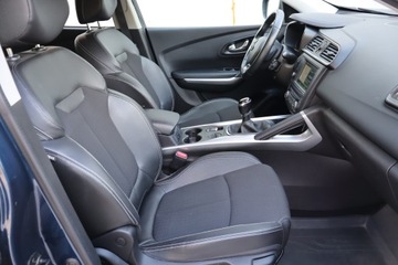 Renault Kadjar Crossover 1.2 Energy TCe 130KM 2015 Renault Kadjar 1.2 TCe, Salon Polska, Skóra, Navi, zdjęcie 8